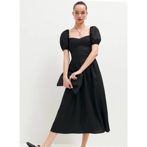 Reformation
Women's Black Davila Linen Dress